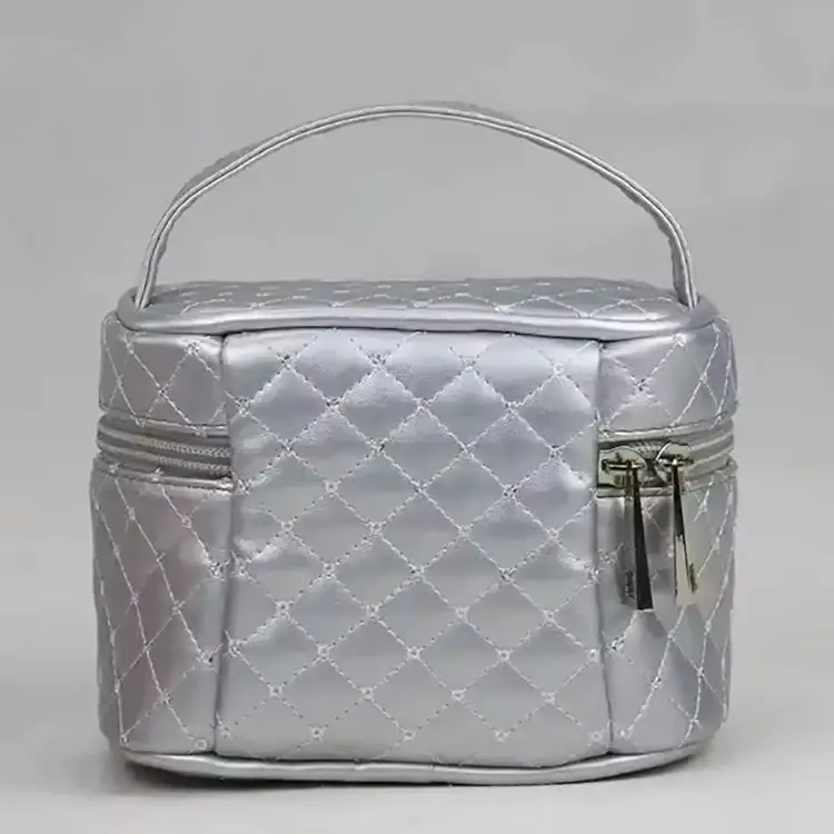 quilted-silver-pu-leather-cosmetic-case (5)